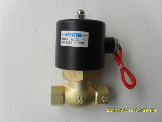 AC 220V 3/4 بوصة النحاس الملف اللولبي صمام كهربائي للمياه الساخنة NC